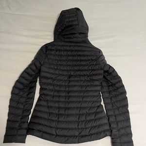 Lululemon pack it down jacket size 4